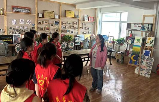 青春同行 守护凡星--经济管理学院财务管理本科生党支部开展主题党日活动