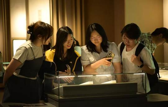 墨拓古今韵、笔书赤子心——经管学院工商管理本科生党支部开展主题党日活动探秘简读世界